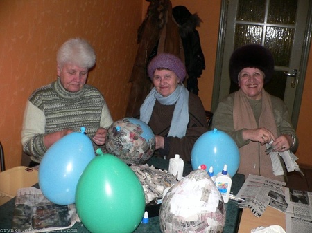 Великдень-2010: писанки пап'є-маше