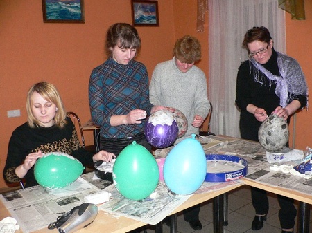 Великдень-2010: писанки пап'є-маше