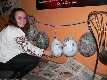 Великдень-2010: писанки пап'є-маше