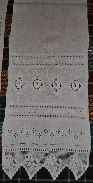 Роботи вишивальниці Катерини Каращук