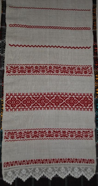 Роботи вишивальниці Катерини Каращук