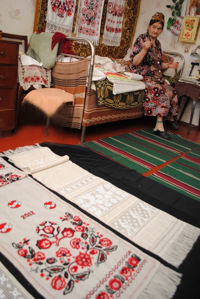 У вишивальниці Катерини Каращук