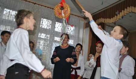 Українські Вечорниці